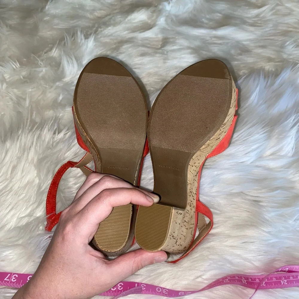 Sun & Stone salmon colored wedges size 9M NWOT